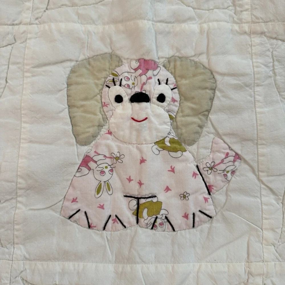 Vintage Handmade Baby Quilt Blanket Appliqué Cats Puppy Bunnies Flowers 36x50
